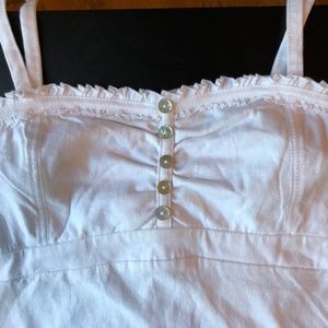 White tank top w/ruffles buttons